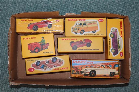 A quantity of Editions Atlas Dinky toys (boxed)